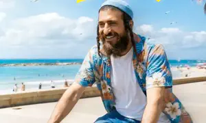 אביעד בשיר חדש עם מסר של כוח ואמונה