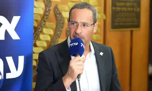 שוקי פרידמן מזהיר: "סכנה אסטרטגית"