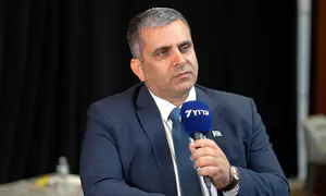השר סופר: כך מתגברים על המחסור ברופאים