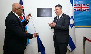 שר החוץ גדעון סער פתח שגרירות חדשה בפיג'י