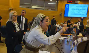 Лимор Сонн Хар-Мелех ворвалась на дебаты арабских депутатов