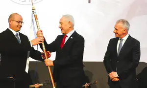 רומן גופמן נכנס לתפקיד ראש המוסד