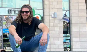 שנה לאחר מותו: שיר חדש לזכר מנחם מרקוביץ'