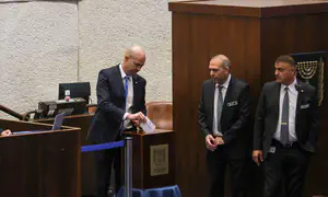 שידור חי: החלה ההצבעה החשאית בכנסת