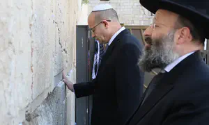רומן גופמן בכותל: "נצח ישראל לא ישקר"