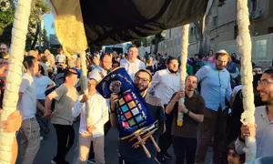 ספר תורה חדש הוכנס לישיבת אור וישועה