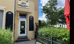 Beloved Berlin Jewish bakery announces closure