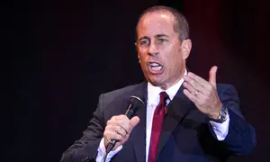 ג'רי סיינפלד לא נשאר חייב