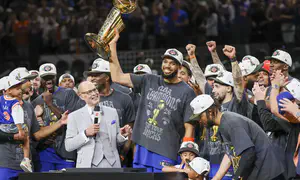 אחרי 53 שנה: ניו יורק ניקס אלופת ה-NBA
