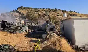 שריפת קוצים בבת עין התפשטה למבני מגורים