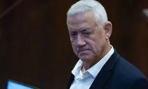 גנץ שיתף במאבק באלצהיימר של רויטל