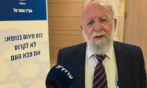 הרב סבתו: השירות המעורב חמור מחילול שבת