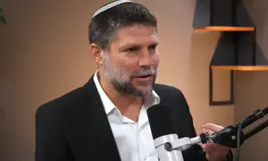 כשהבן של בצלאל ביקש עגיל