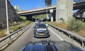 Haredi protest convoy gets underway