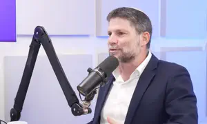 השר סמוטריץ': "בזכותי כל החטופים כאן"