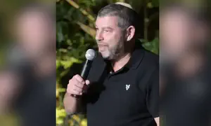 Приравнять изучающих Тору с работниками национальной службы