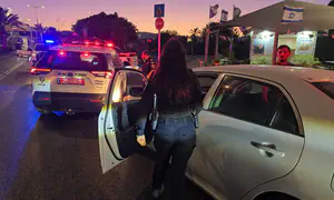 גנבה רכב כדי להגיע לבן הזוג