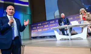 Дана Вайс удивила Беннета неожиданным вопросом