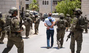 Troops arrest Arabs who assaulted hassidim
