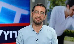 לא להיות פראייר - או להיות אדם?