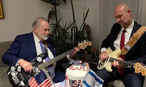 Охана и Хакаби исполнили национальный гимн США