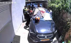 15 דקות של אימה ברכב הלוהט