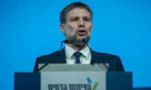 דיווח: סמוטריץ' שוקל לבקש שיריון נוסף