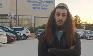 הגיע למחות נגד צו מנהלי - ונעצר