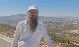 אביו של בניהו מלט: התשובה לרצח - התיישבות