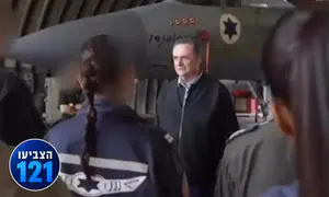 «Наконец-то правый министр обороны»