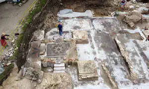 Central bimah of Vilna Great Synagogue fully exposed