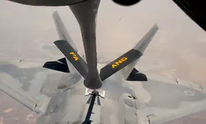 US F-22 refuels over the Middle East