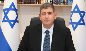 הקרב על הישיבה: ראש העיר שובר שתיקה