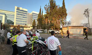 אישה כבת 40 נספתה בשריפה בחולון