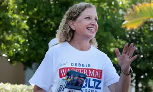 Debbie Wasserman Schultz wins primary in redrawn Florida district