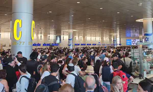 אחרי שעות של כאוס: נתב"ג חוזר בהדרגה