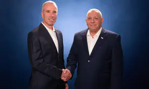 אלעזר שטרן מצטרף לאיזנקוט