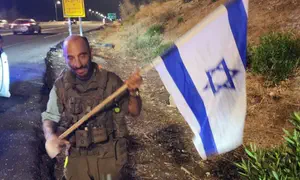 הצנחן בן ה-50 שצעד מאות קילומטרים