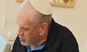 נהגו של הרב אברהם שפירא זצ"ל הלך לעולמו
