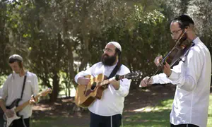להקת "לב חדש" במחרוזת התעוררות לחודש אלול