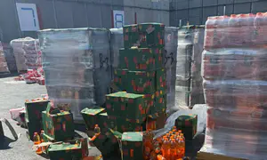 Среди гуманитарной помощи Газе обнаружена контрабанда