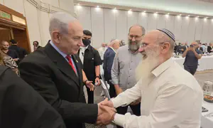 Rabbi Cherki presents PM with new 'Spirit of the IDF' ethics code