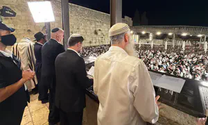 עשרות אלפים בסליחות בכותל המערבי
