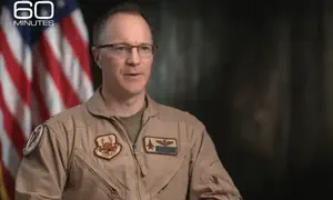 הקצין שמטוסו הופל באיראן שובר שתיקה