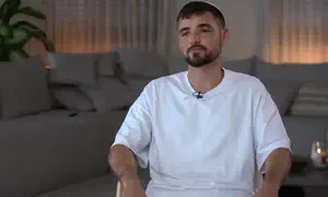 סיפורו המטלטל של הזמר והלוחם שחזר בתשובה
