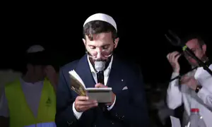 בן סנוף בסליחות האחרונות בתל אביב