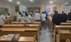 צפו: חוגגים את הנס ההצלה של המטוס