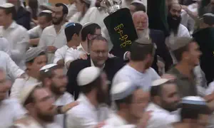 צפו: הקפות שניות בישיבת בית אל