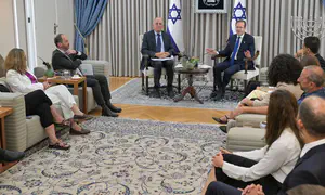 הרשתות החברתיות נערכות לבחירות