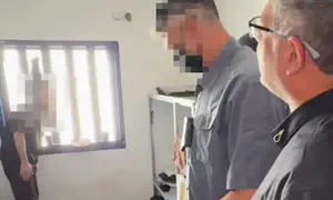 "נפלת על השר הלא נכון, נוציא אותך להורג"
